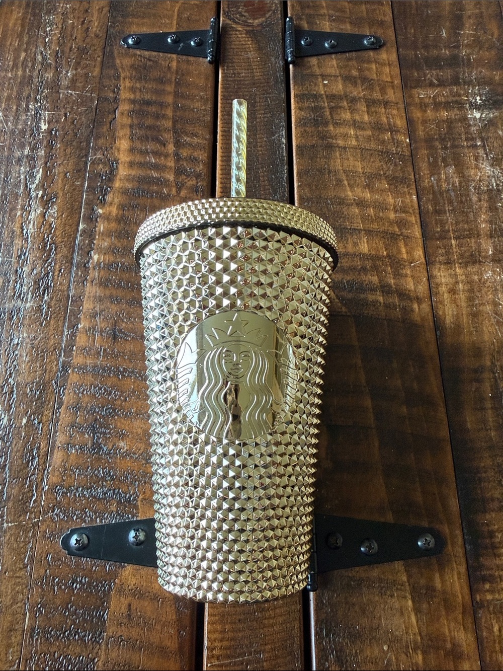 Starbucks Holiday 2022 Metallic Gold Studded Tumbler 16oz Grande Cold Cup